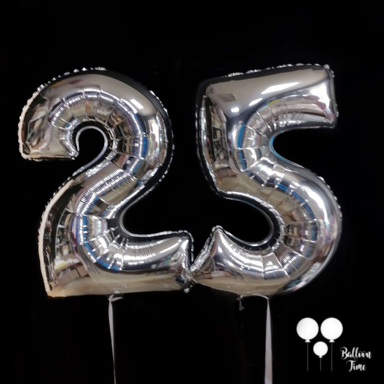 Цифри метрові 25 в серебрі