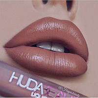 Жидкая стойкая помада Huda Beauty цвет Girlfriend