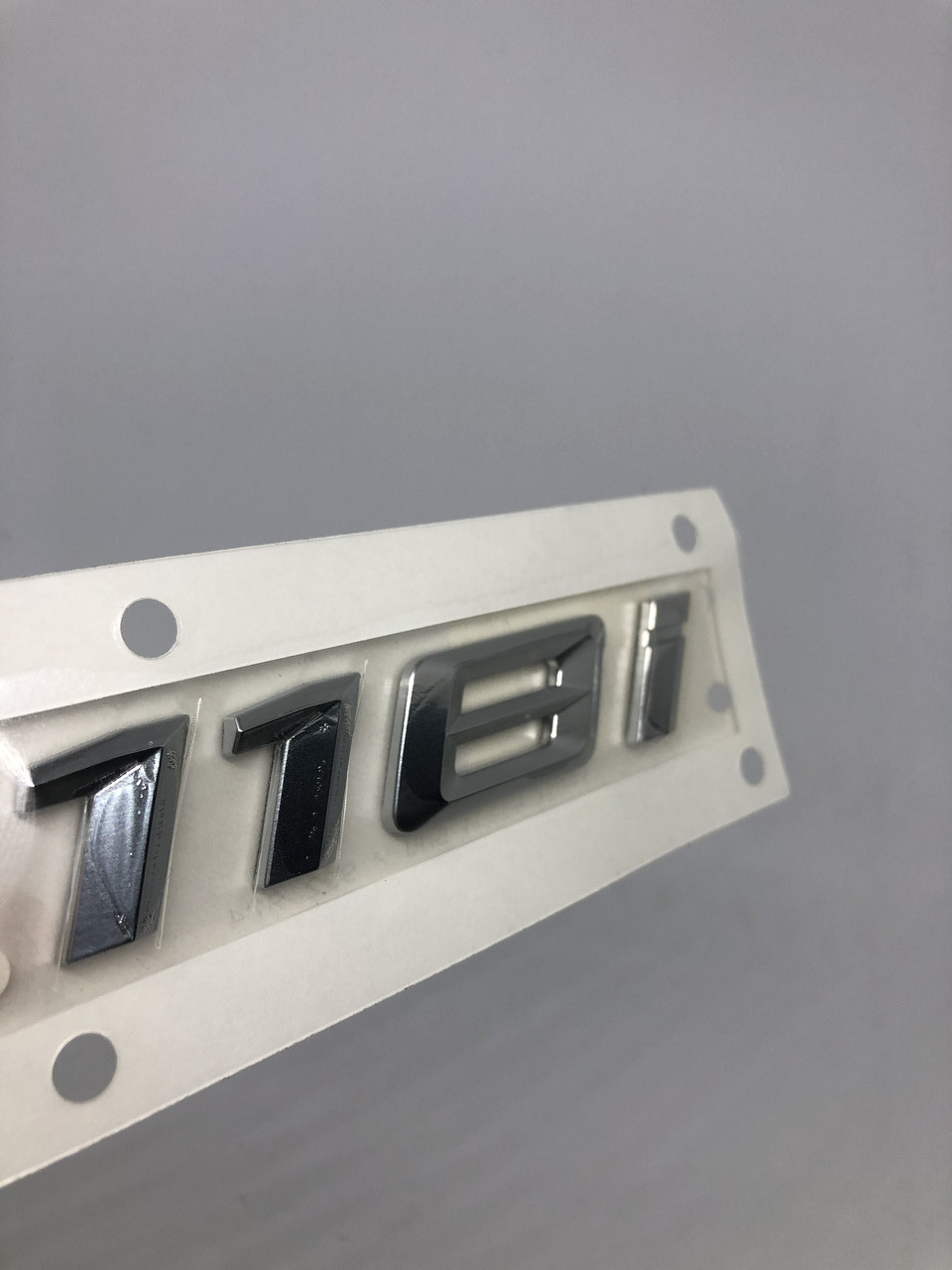 Емблема, логотип, значок, наклейка, значок, напис, літери, логотип на BMW 118i (Оригінал!)