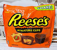 Шоколадні цукерки REESE'S miniature cups з арахісовою пастою