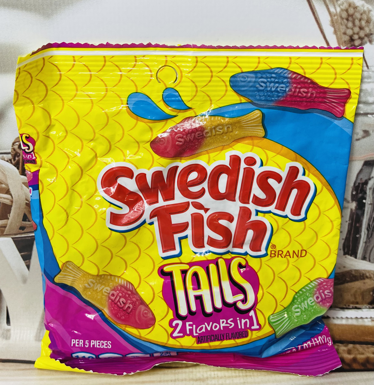 Желейні цукерки Swedish Fish Tails мікс смаків