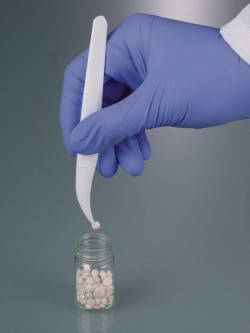 Одноразовий пінцет, PS, Форма Загострений / похилий: тонкий, гладкий, вигнутий наконечник , Довжина 130 мм,