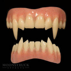 Зубні протези MOONSTRUCK GWYTHYR TEETH