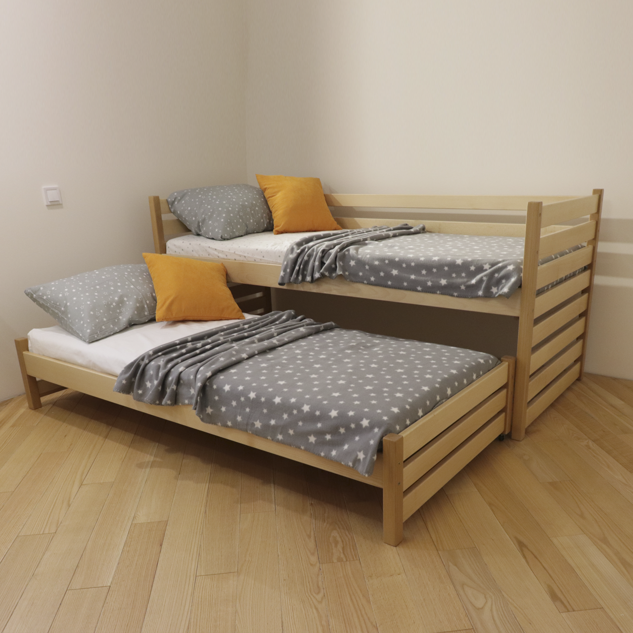 Ліжко дитяче дерев'яне Сімба з додатковим спальним місцем (масив бука)