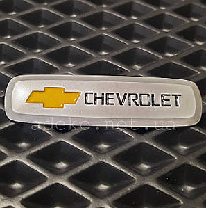 Шильдик з логотипом Chevrolet для ЕВА килимків