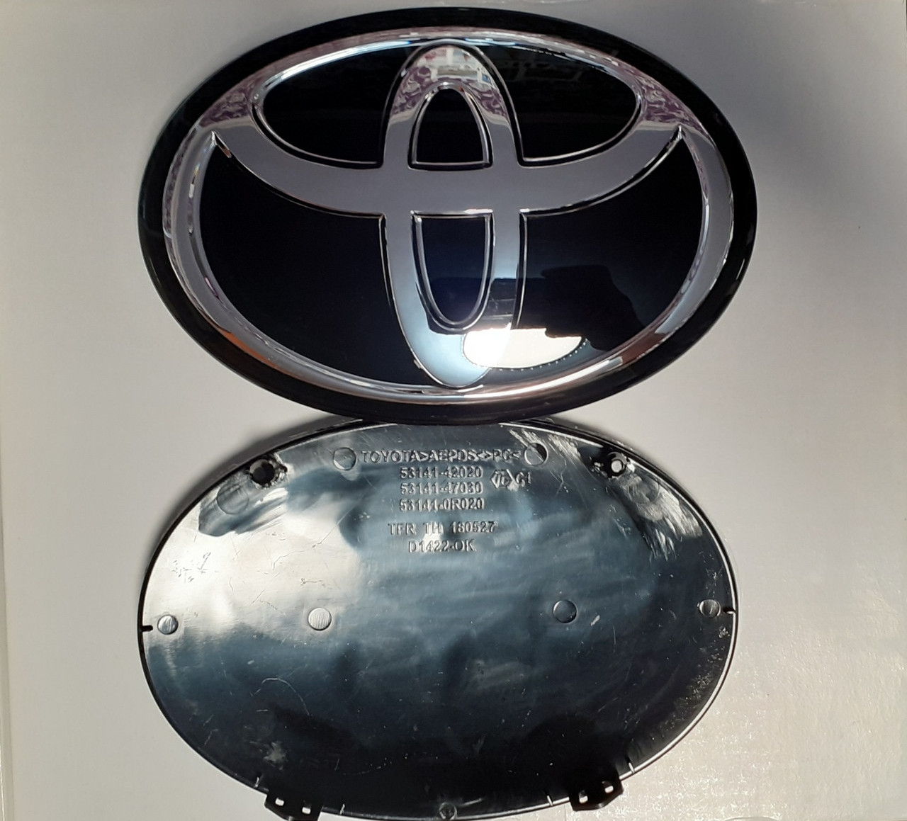 Шильдик Toyota Celica
