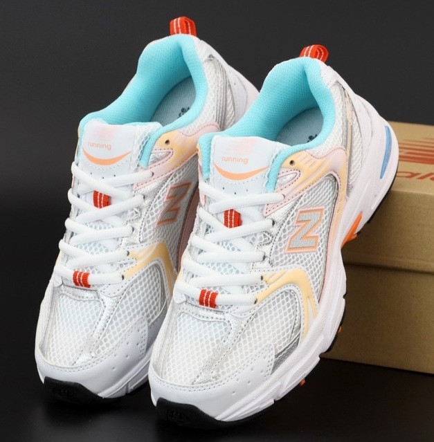 Жіночі кросівки New Balance 530 повсякденні весна осінь білі з м'ятним. Живе фото. топ, фото 1
