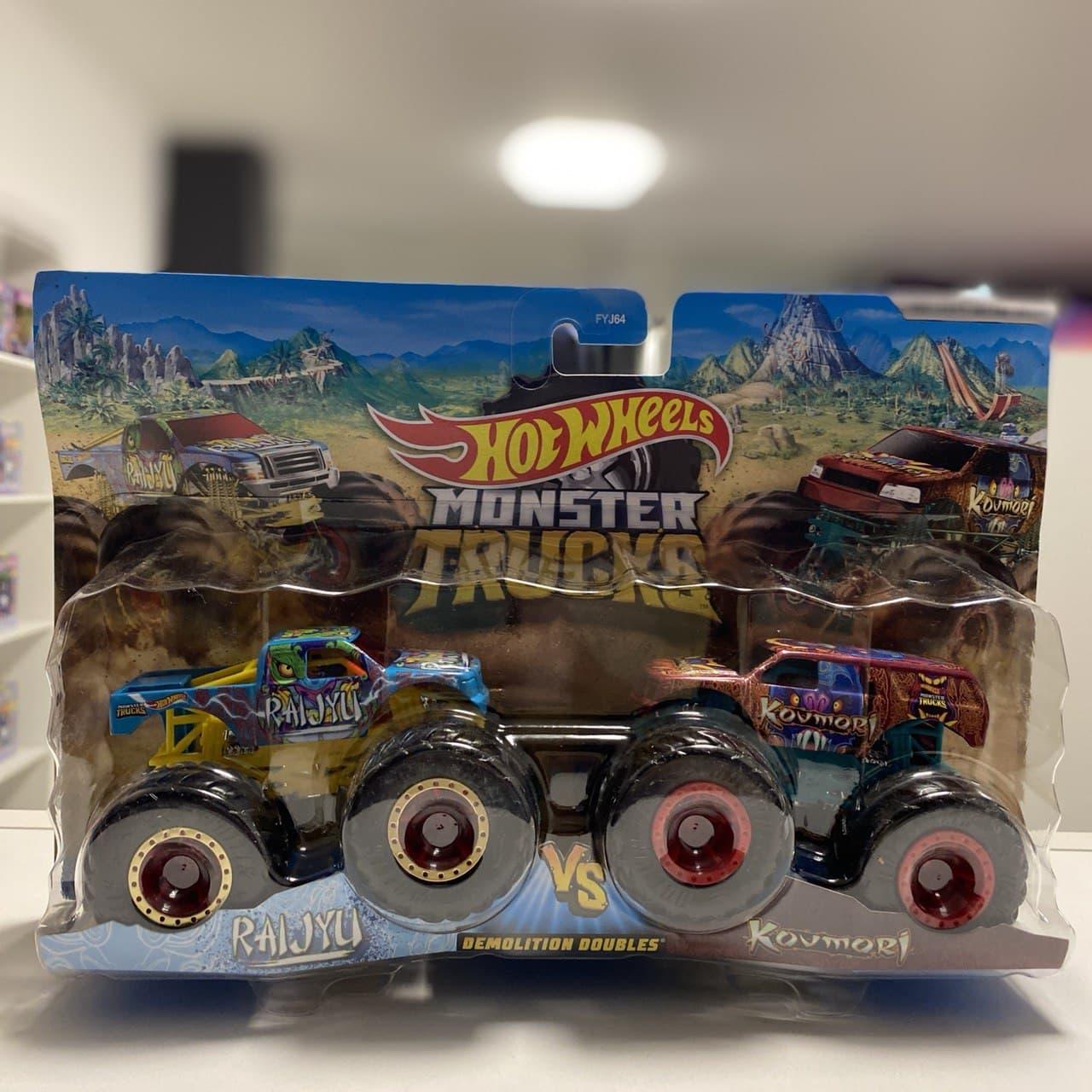Набір машинок Hot Wheels Monster trucks Raijyu and Kovmori 1:64 (FYJ64/GJF66)