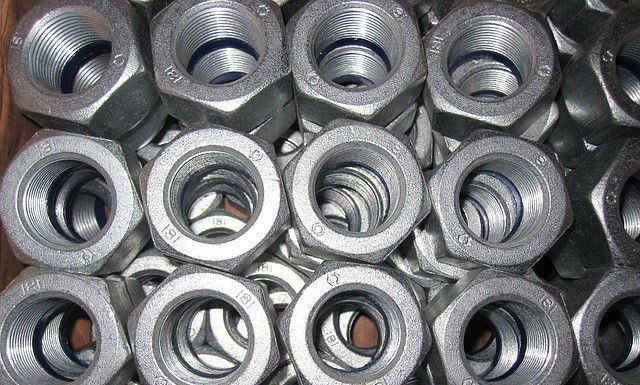 Болти і гайки шестигранні | Фотографії належать підприємству ЗЕВС