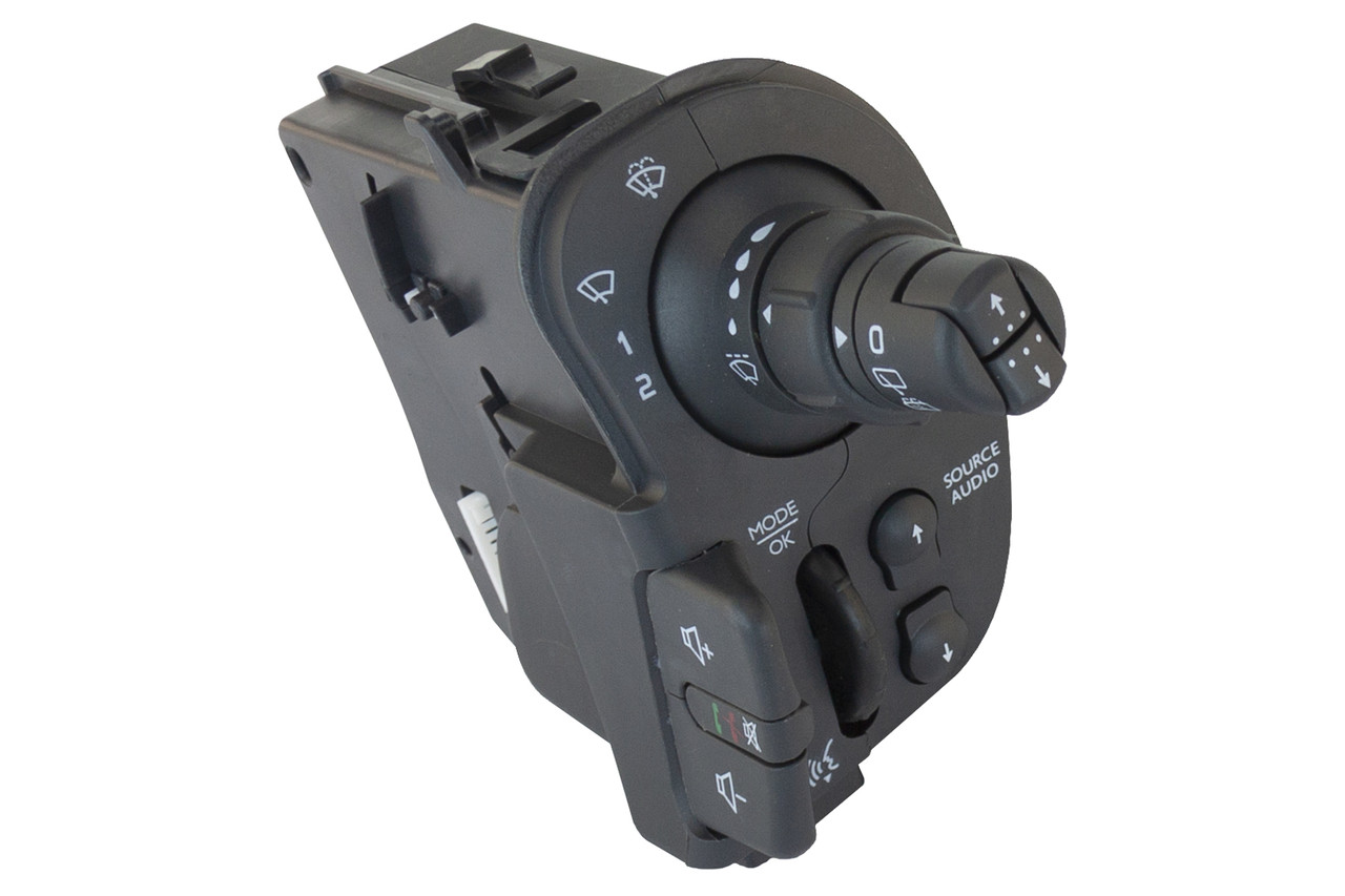 Підрульовий перемикач правий +блютус GP Renault Modus (8201590631), фото 1