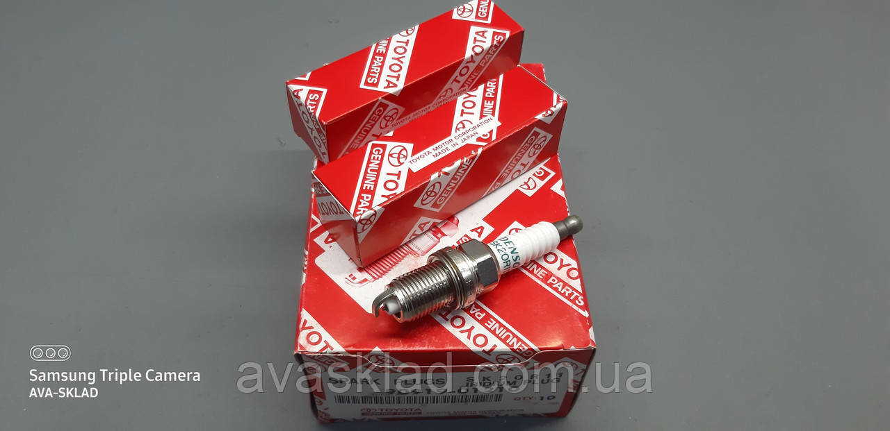 Свічка запалювання оригінал TOYOTA 9091901210