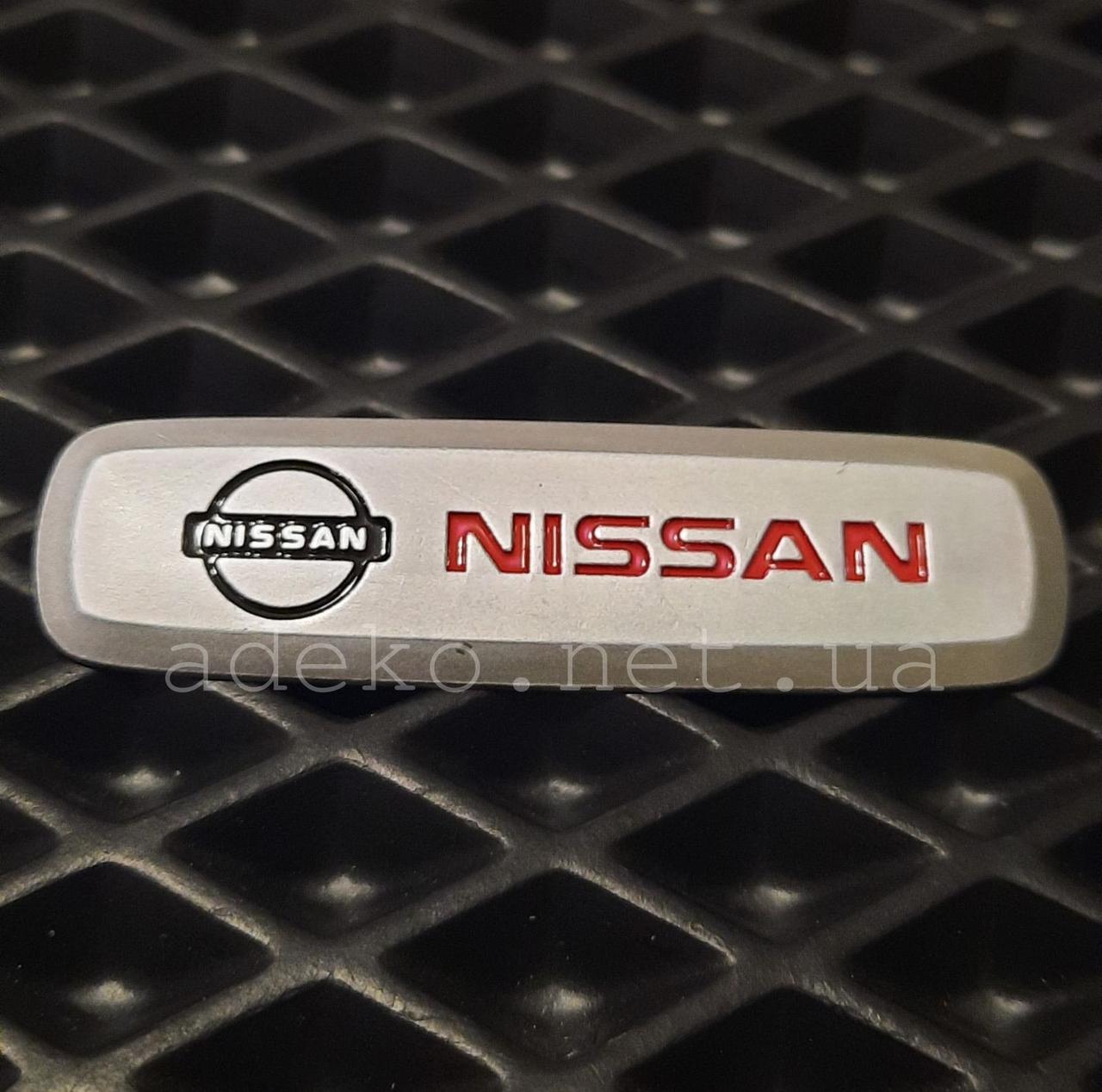 Емблема логотип Nissan шильдики на ева килимки