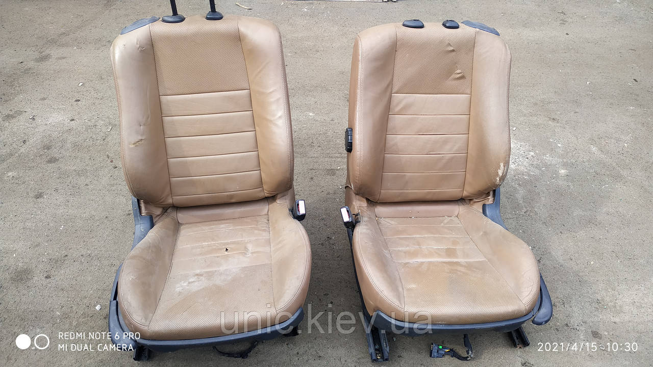 Сидіння переднє (шкіра) Рено Меган 2 кабріолет б/в