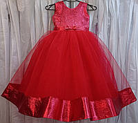 Стильное нарядное детское платье-маечка цвета красный хамелеон на 5-6 лет