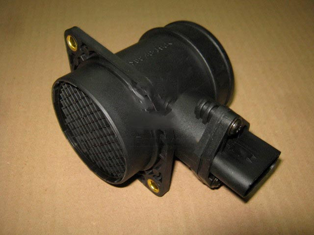 Регулятор потоку повітря (ДМРВ) VW PASSAT 00-06, AUDI A6 1,8T 20V (DECARO). DE.13558155