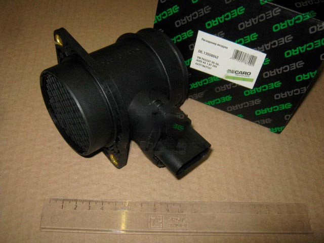 Регулятор потоку повітря (ДМРВ) VW PASSAT 00-06, AUDI A6 1,8T 20V (DECARO). DE.13558042