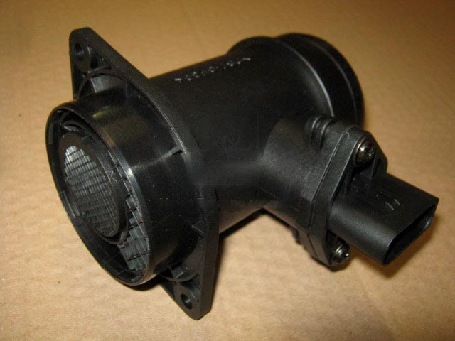Регулятор потоку повітря (ДМРВ) VW T4 98-03, LT 28-35 01-06 (DECARO). DE.13558141