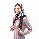 Атласна хустка з квітковим принтом 90х90см Чорна, фото 4