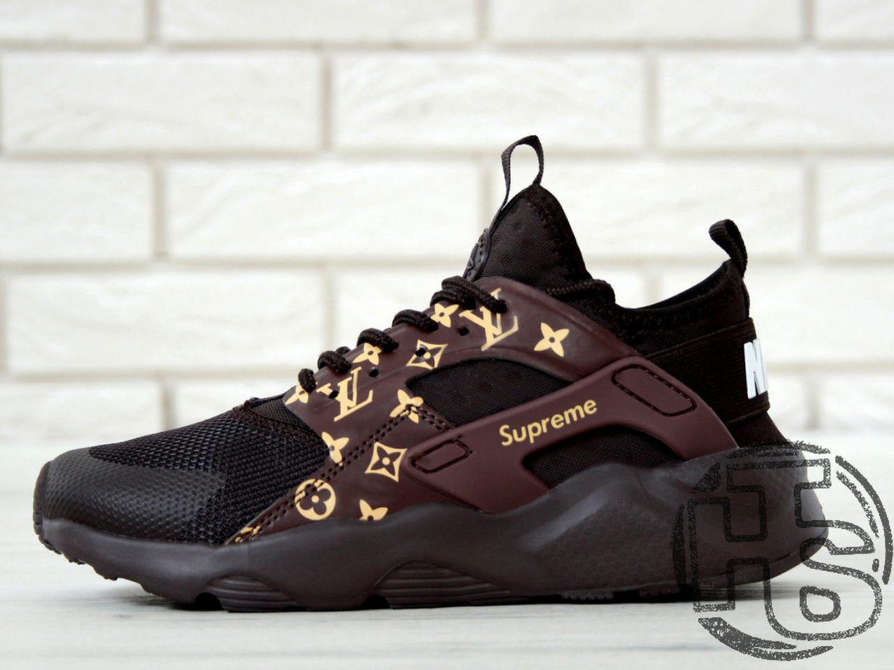 lv x supreme x nike air huarache