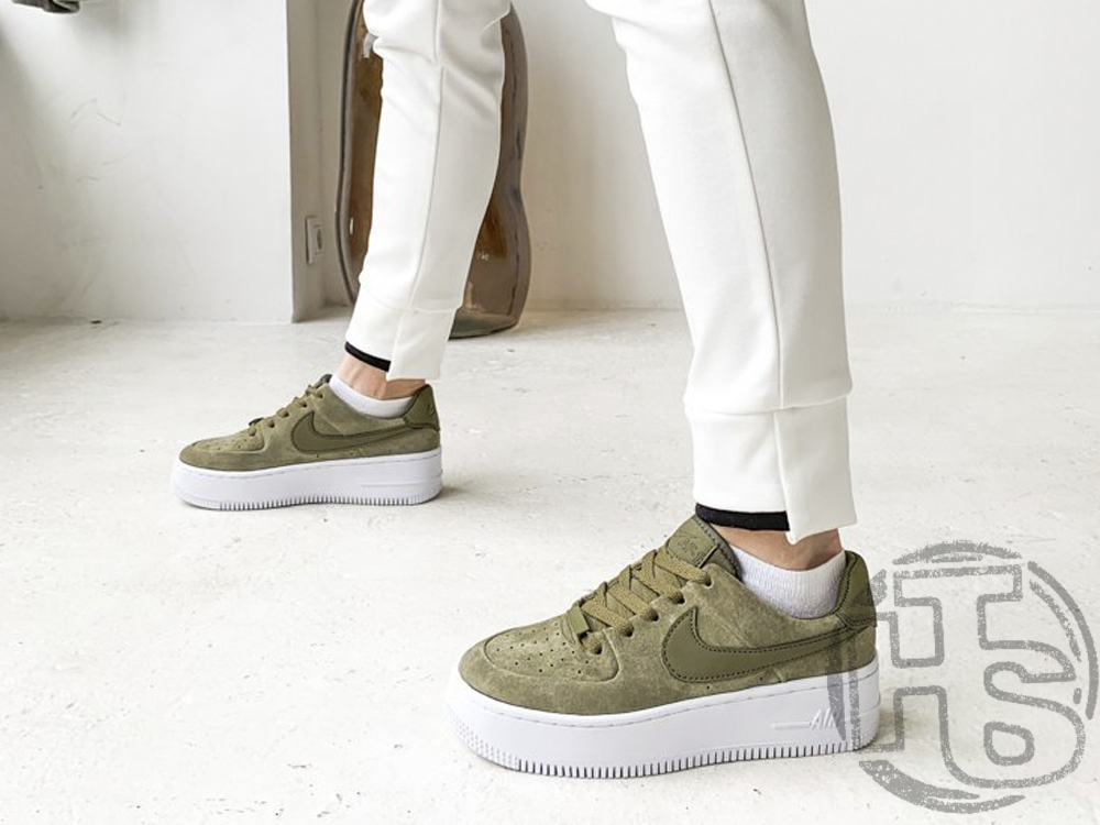 Air force 1 sage low green hotsell