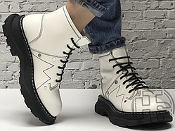 Жіночі черевики Alexander McQueen Tread Lace Up Ankle Boot White 595469WHQSG9089 (з хутром)