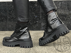 Жіночі черевики Balenciaga Strike Lace-Boot Up Black 589338WA9601000 (матові)