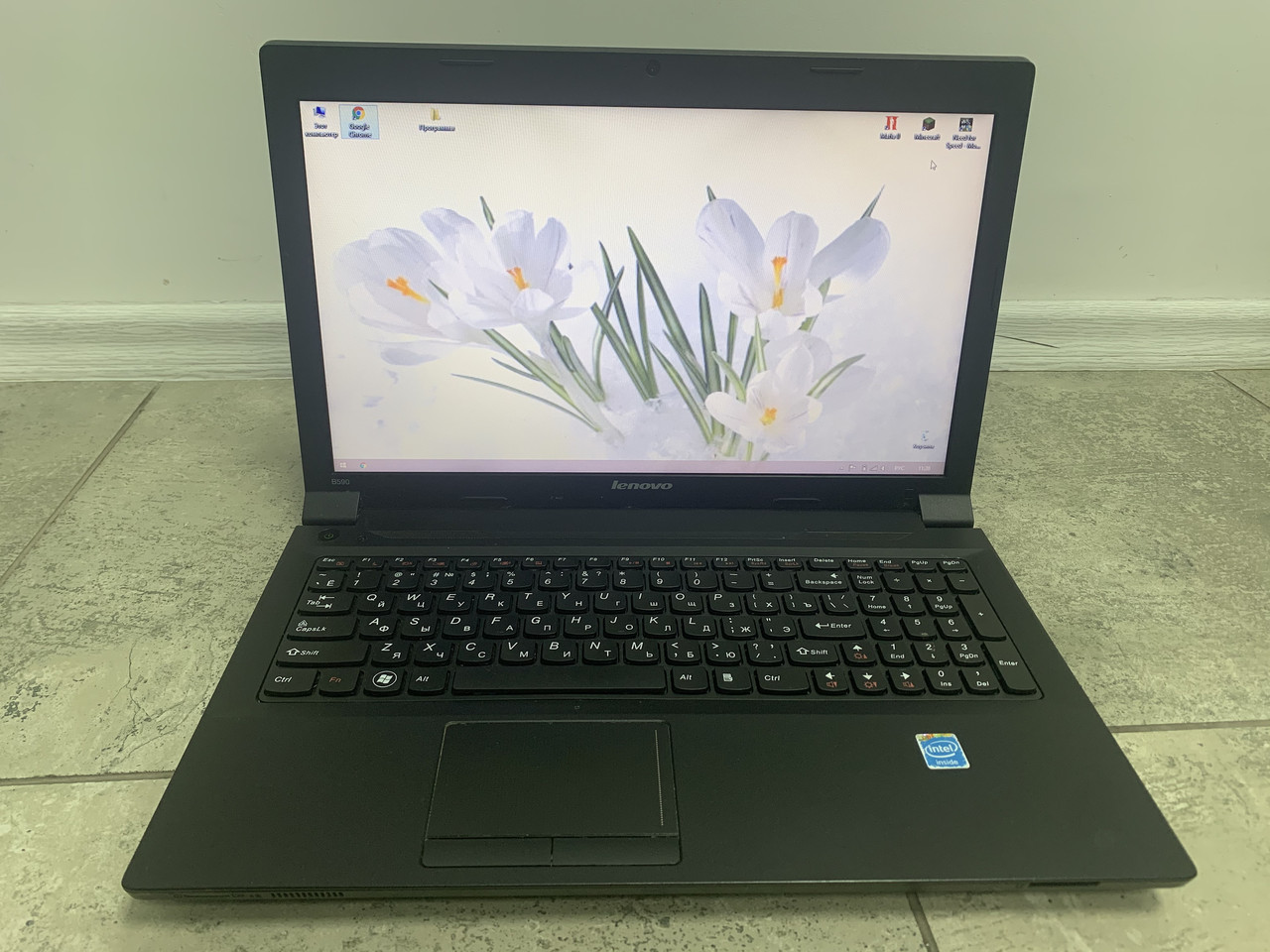 Ноутбук Б/У Lenovo B590 чорний