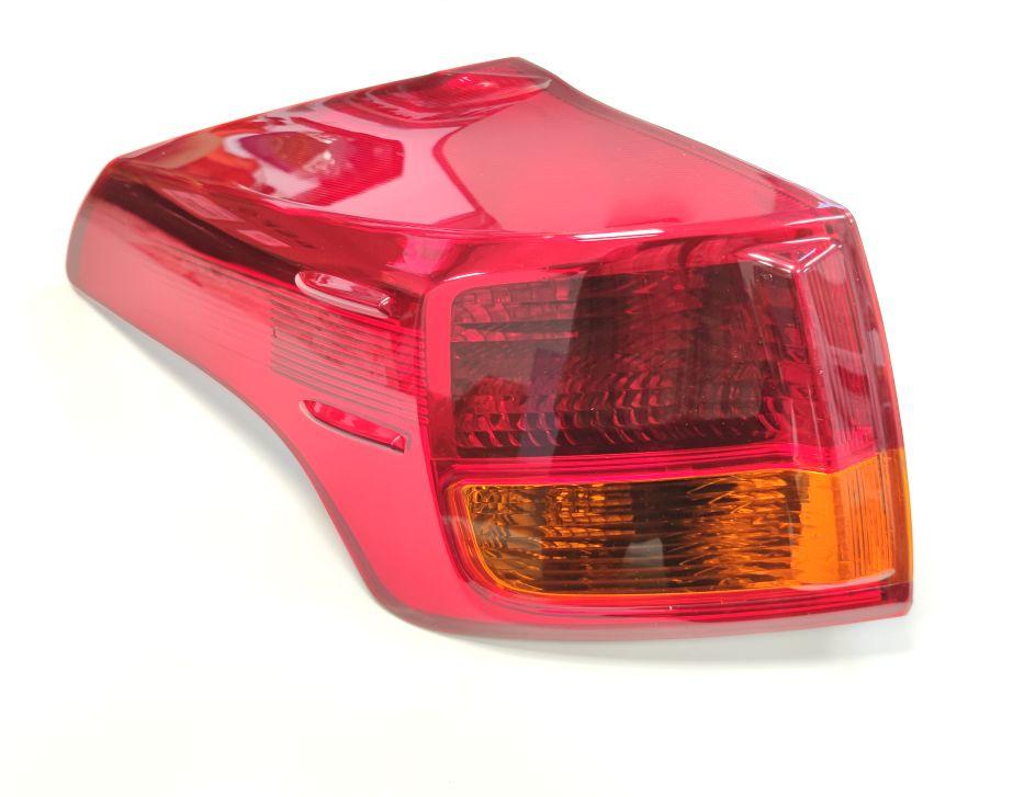 Ліхтар задній Toyota RAV4 2013 - 2015 лівий, зовнішній 8156142170 FP 7040 F1-E