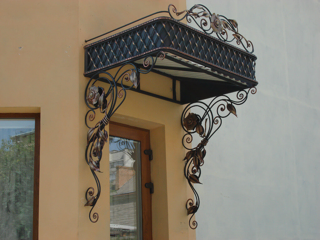 Красиві ковані козирки