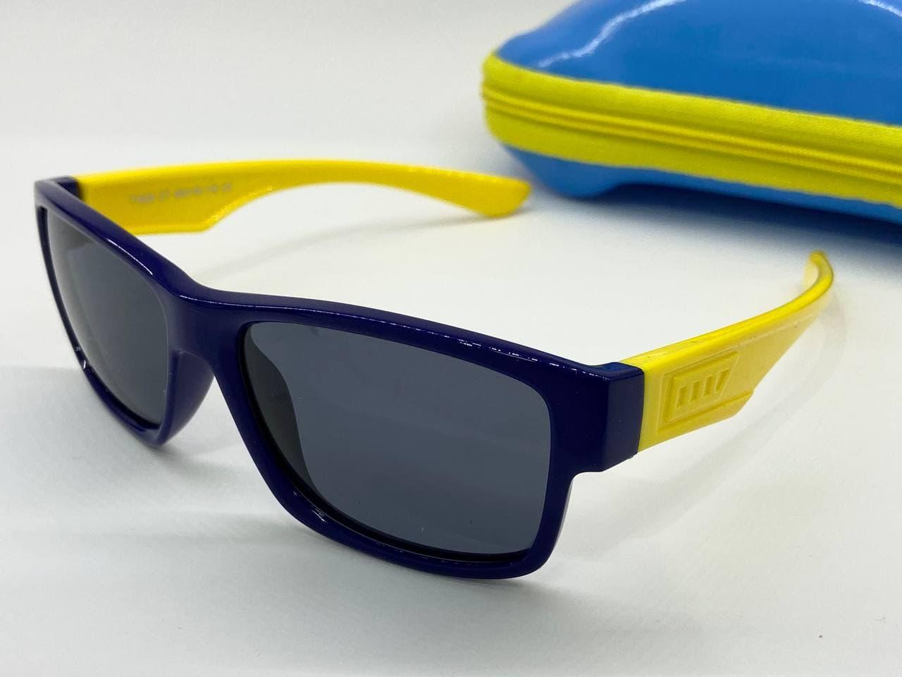 Детские солнцезащитные очки для мальчика с поляризованными линзами в гибкой оправе неломающейся - фото 3 - id-p1409772229
