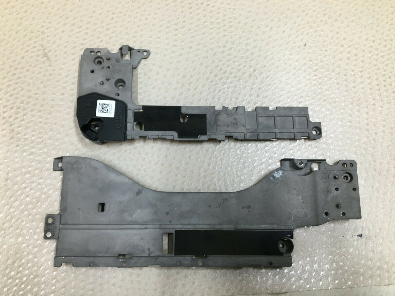 Dell inspiron Latitude E5430 Корпус D1 (Кріплення петель панелі жорсткості) AM0M3000100 AM0M3000200 б/в