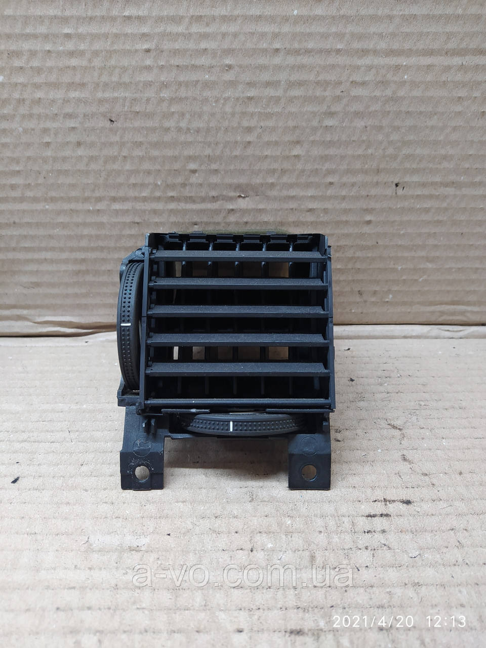 Дефлектор повітряний правий Opel Vectra з, фото 1