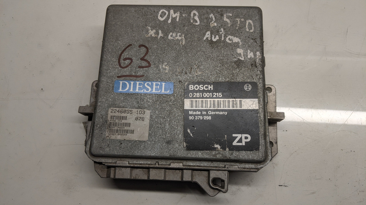 Блок управління двигуном Opel Omega-B 2.5 TD №63 0281001215 90379298