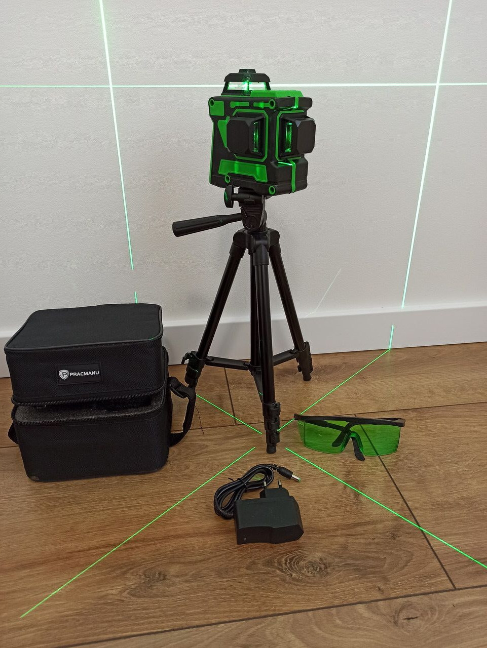 Pracmanu 3d лазерний рівень 360 + ШТАТІВ 1 м. 12 ліній зелений промінь. (Hilda, Xeast)