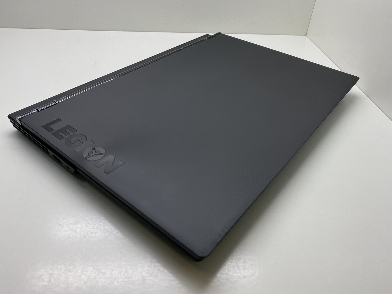 Ігровий Ноутбук Lenovo Legion Y530-15ICH 1060