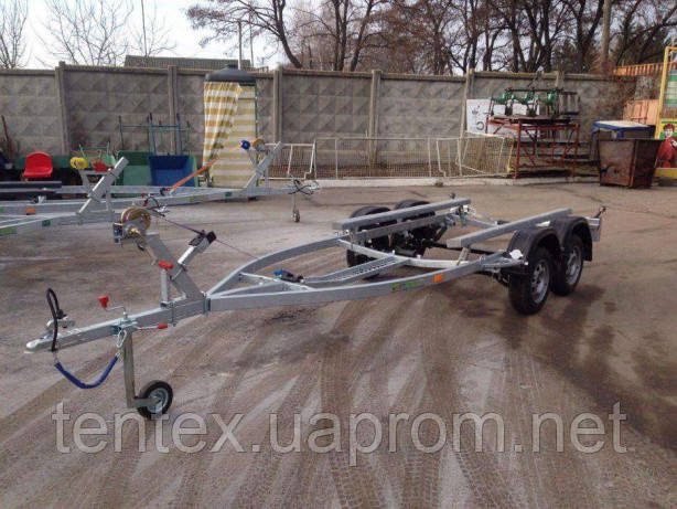 Причіп для катери довжиною 4,4 м, масою 1,2 т