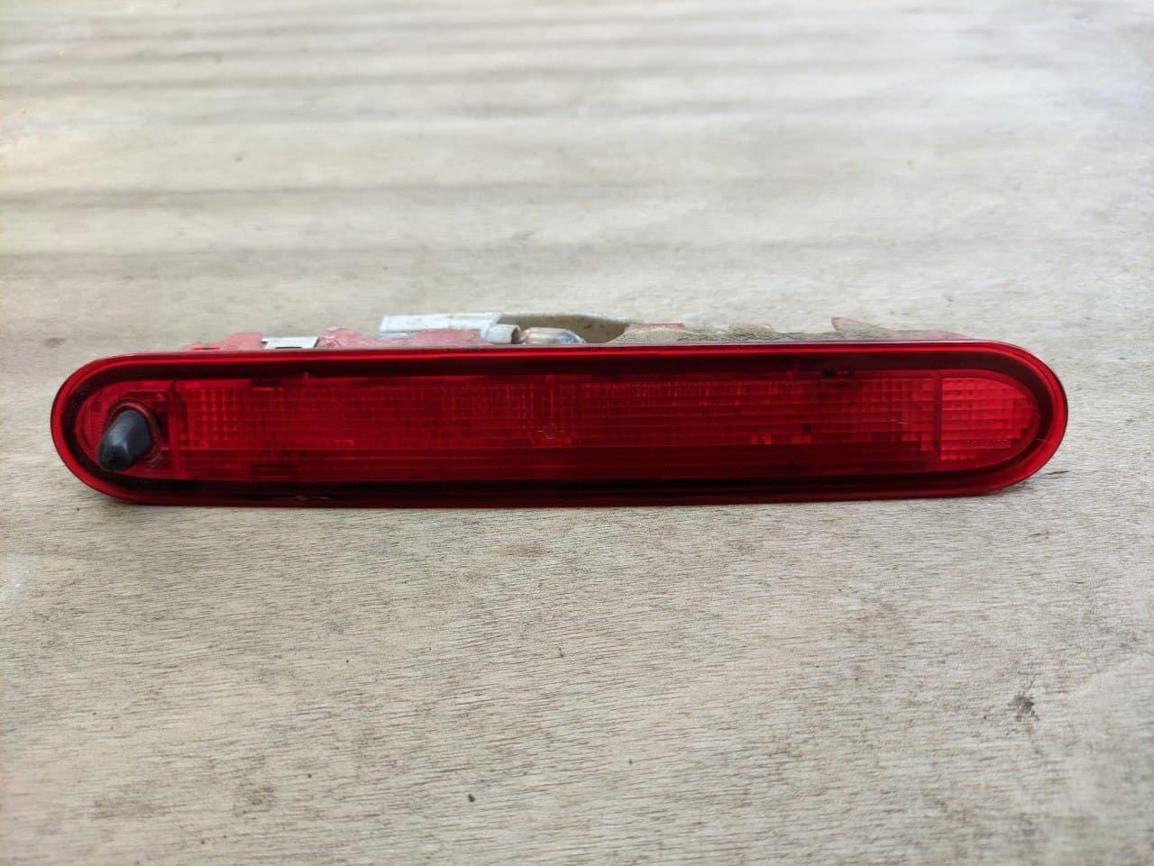 Ліхтар стоп сигналу додатковий Renault Kangoo 2, 2008-, 8200439498 (Б/У)