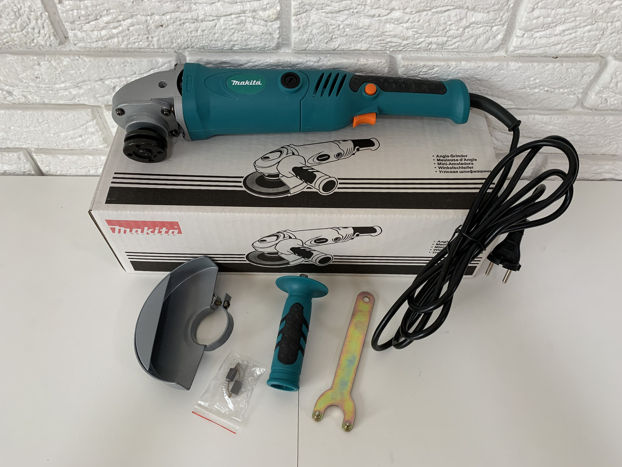 Болгарка Makita GA5021 : 1050Вт : Латвія