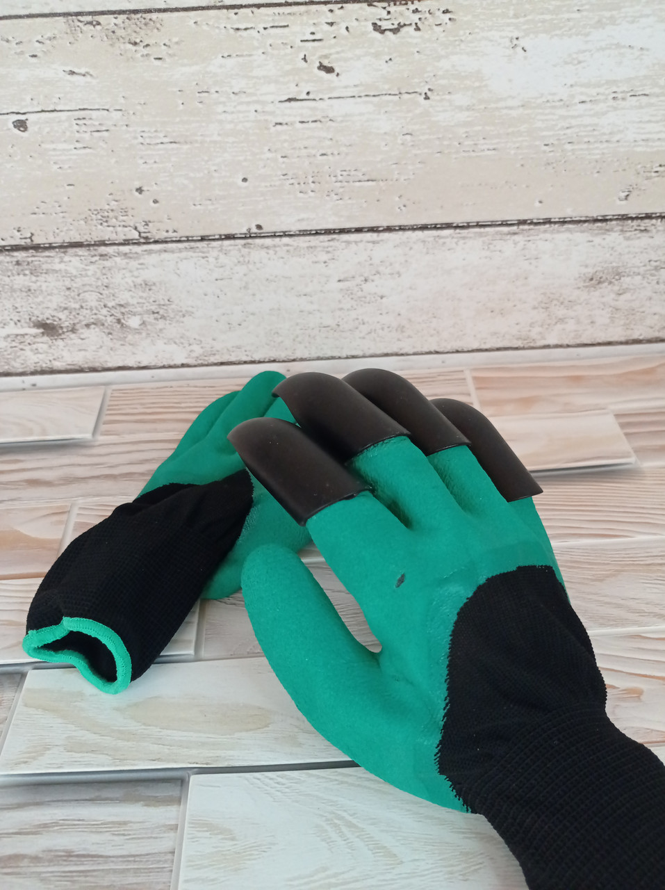 Садовые перчатки грабли GARDEN CLOVE с когтями для рыхления плотные водонепроницаемые ФОТО - фото 3 - id-p1410821782