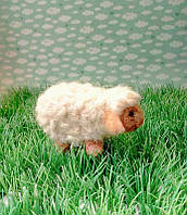 Мініатюра. валяна овечка для невеликої ляльки