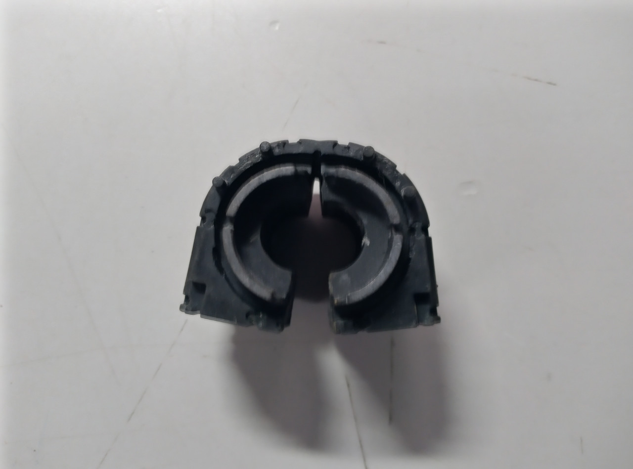 Втулка заднього стабілізатора FEBI 32073 VOLKSWAGEN GOLF, JETTA, PASSAT 04 ->