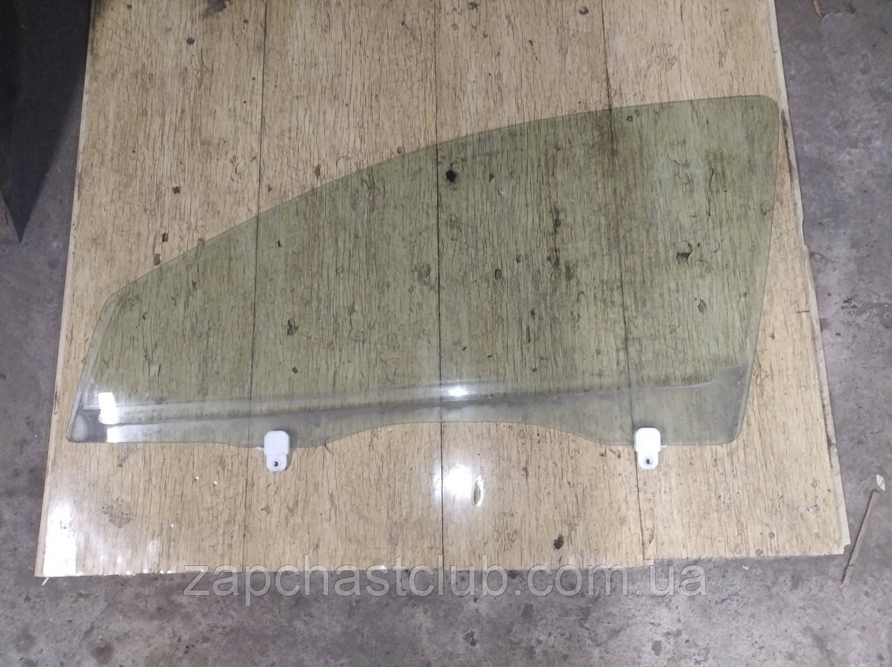 Стікло передньої лівої дверки 5706A017 998932 Lancer X Mitsubishi, фото 1