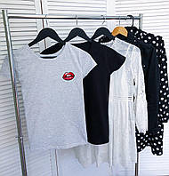 Женская серая футболка с принтом "Губки"