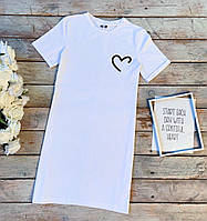 Универсальное белое платье-футболка с принтом "Недорисованное сердце"