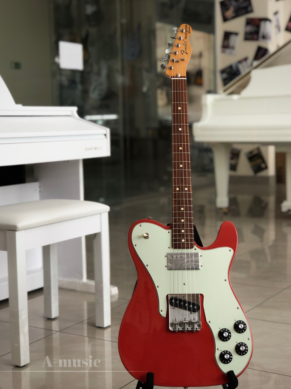 Електрогітара FENDER VINTERA '70s TELECASTER CUSTOM PFN FIESTA RED