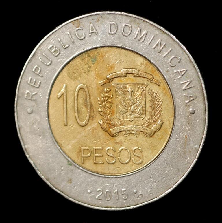 Монета Домініканської Республіки 10 песо 2005-15 рр.