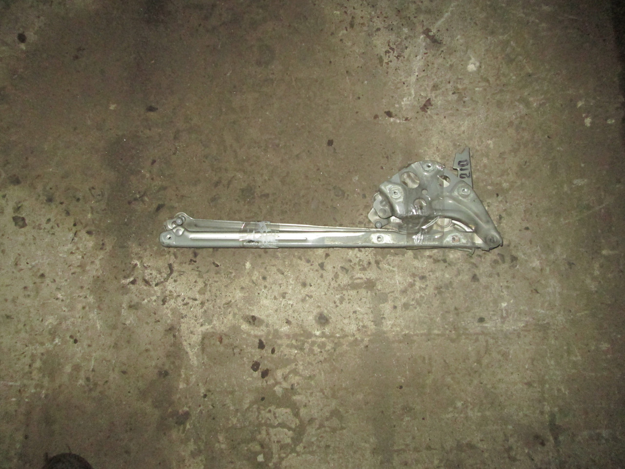 Б/у Петлі капота A2108800728 A2108800228 для Mercedes-Benz W210 1995-2002