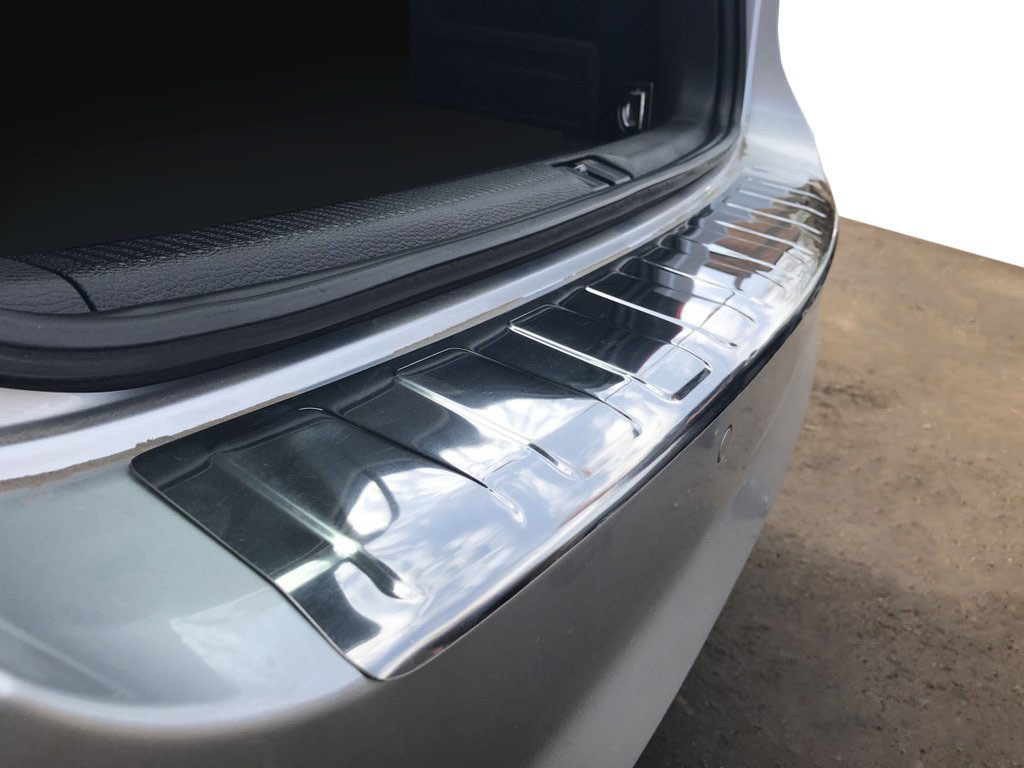 Накладка на задній бампер Carmos (SW, нерж) для Volkswagen Passat B7 2012-2015рр.