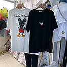 Жіноча футболка оверсайз з малюнком Міккі і спущеними плечима (р. 42-46) 80ma495, фото 2