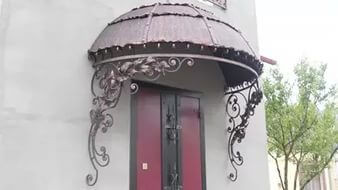 Козирок із металу купити